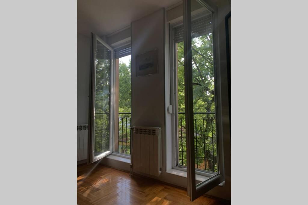 Renovated Cozy Studio 7 At Top Location - Available For Long Term Rentals Новий Сад Екстер'єр фото